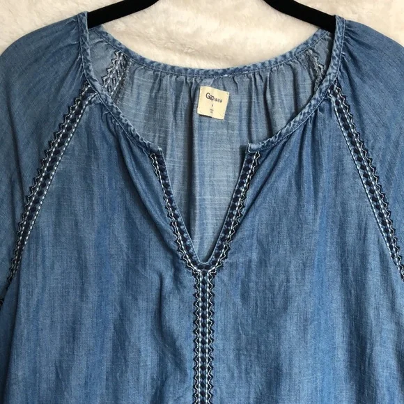 Gap Boho Embroidered Peasant Top Medium Balloon Sleeve - Picture 3 of 13